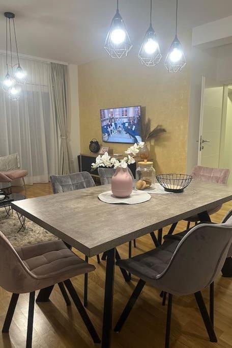 New Modern Accommodation In City Metković Exterior foto
