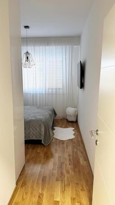 New Modern Accommodation In City Metković Exterior foto